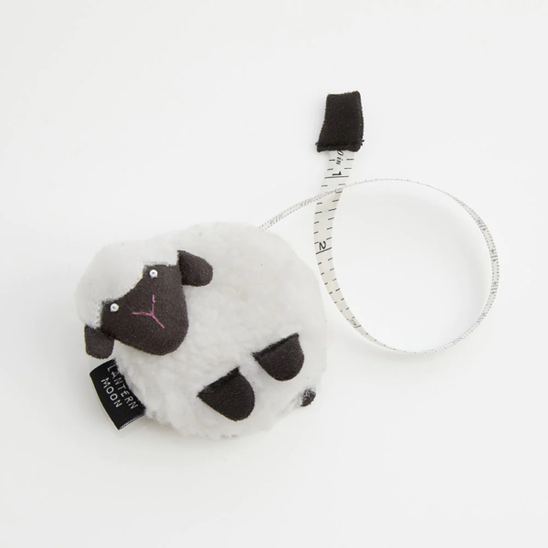 350632 Рулетка овечка Lantern Moon KnitPro 350632 Рулетка овечка Lantern Moon KnitPro