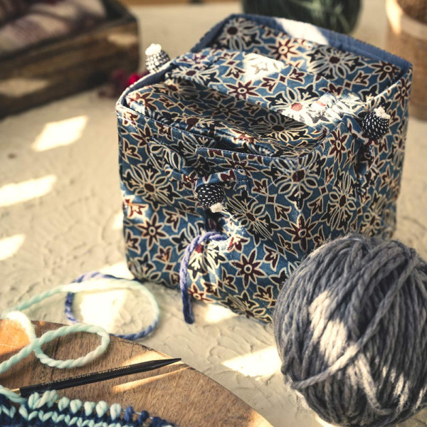 350690 Скринька для в'язання Ajrak Lantern Moon KnitPro 350690 Скринька для в'язання Ajrak Lantern Moon KnitPro